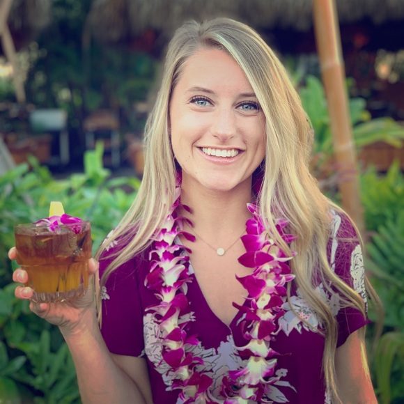 Meet your Posher, Lindsey - Picture 1 of 1